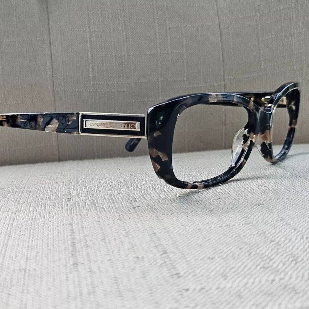 Banana Republic Tortoiseshell Cat-Eye Glasses in Black and Brown